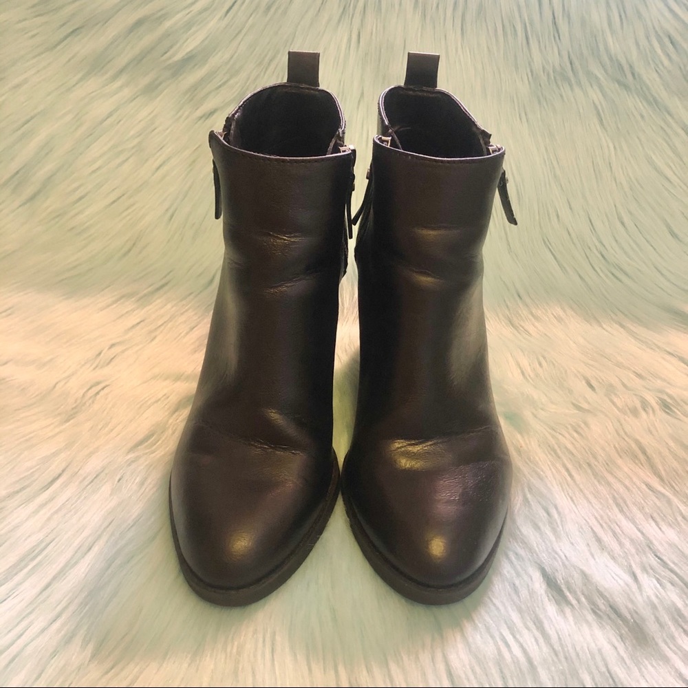 Sz. 9 Black Ankle Boots - Picture 4 of 16